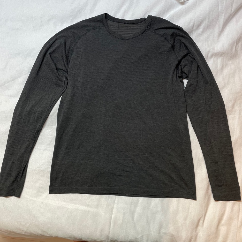 Lululemon metal Vent Long Sleeve